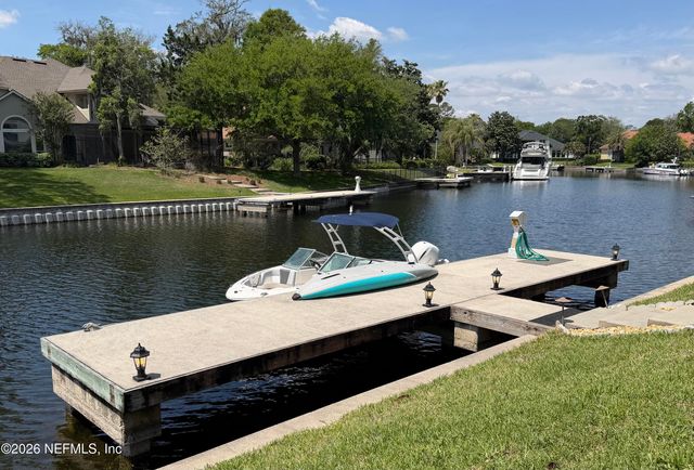 1326 CHARTER Court E, Jacksonville, FL 32225