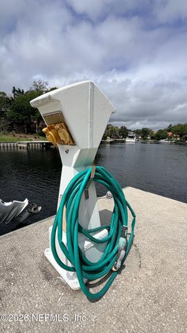 1326 CHARTER Court E, Jacksonville, FL 32225