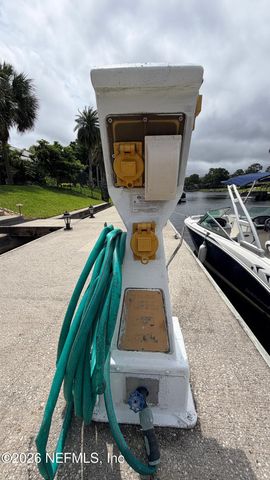 1326 CHARTER Court E, Jacksonville, FL 32225