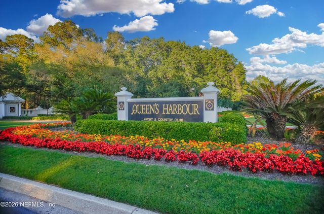 1326 CHARTER Court E, Jacksonville, FL 32225