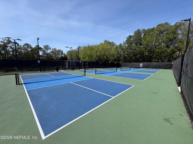 1326 CHARTER Court E, Jacksonville, FL 32225