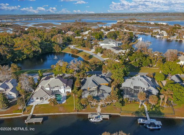 1326 CHARTER Court E, Jacksonville, FL 32225