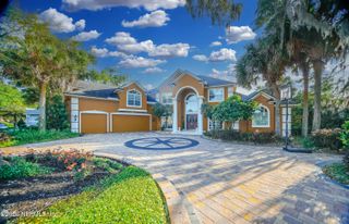 1326 CHARTER Court E, Jacksonville, FL 32225