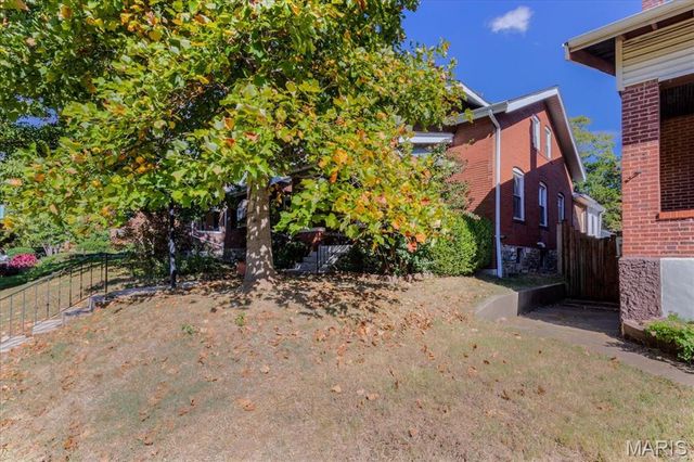 1912 McCausland Avenue, St Louis, MO 63117