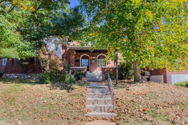 1912 McCausland Avenue, St Louis, MO 63117