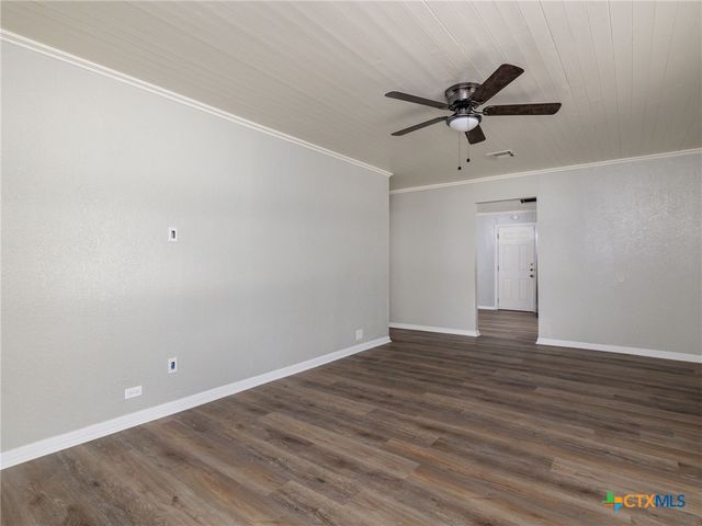 207 W 14th Avenue, Belton, TX 76513