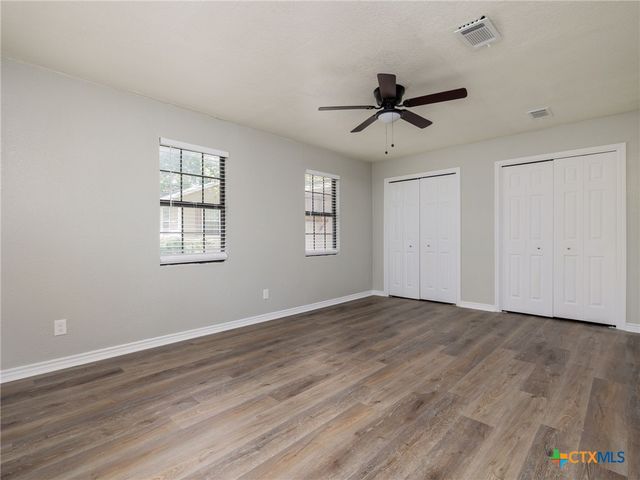 207 W 14th Avenue, Belton, TX 76513