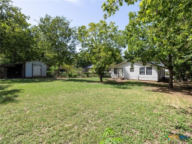 207 W 14th Avenue, Belton, TX 76513