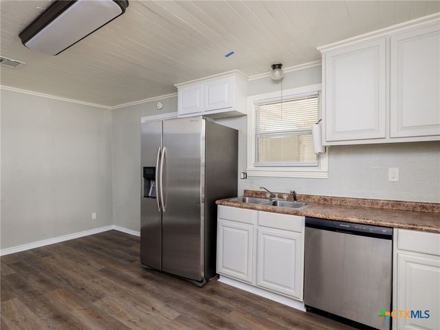 207 W 14th Avenue, Belton, TX 76513