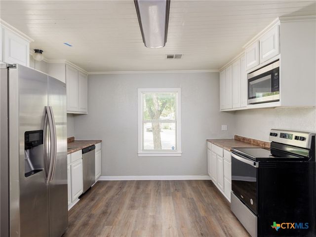 207 W 14th Avenue, Belton, TX 76513