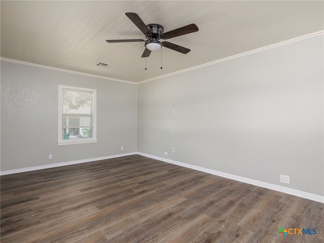 207 W 14th Avenue, Belton, TX 76513