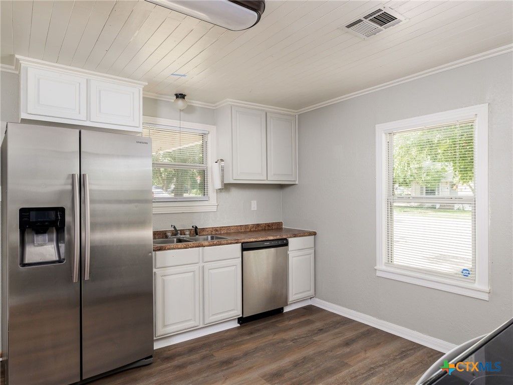 207 W 14th Avenue, Belton, TX 76513