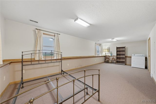 5637 Jeffrey Drive, Lockport Town, NY 14094