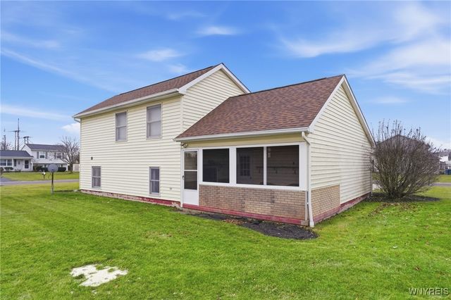 5637 Jeffrey Drive, Lockport Town, NY 14094