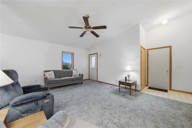 5637 Jeffrey Drive, Lockport Town, NY 14094