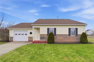 5637 Jeffrey Drive, Lockport Town, NY 14094