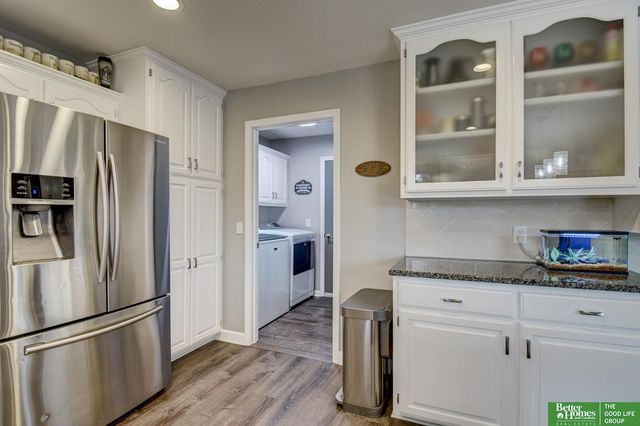 2009 Liberty Lane, Papillion, NE 68133