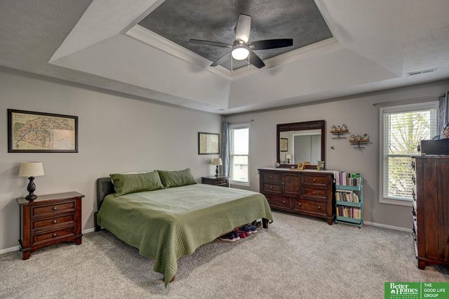 2009 Liberty Lane, Papillion, NE 68133