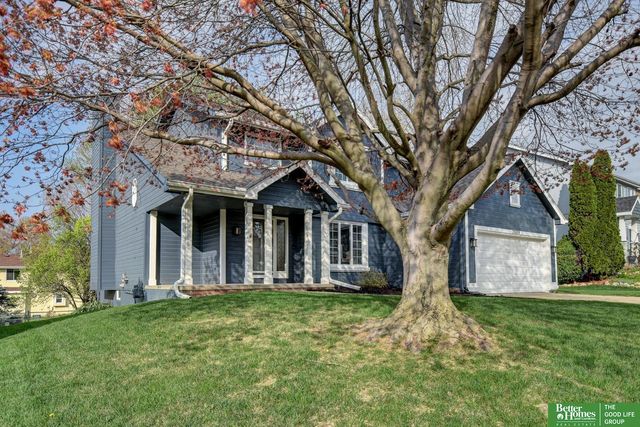 2009 Liberty Lane, Papillion, NE 68133