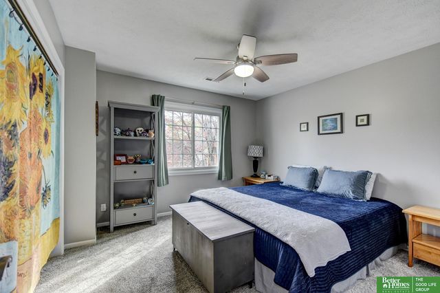 2009 Liberty Lane, Papillion, NE 68133