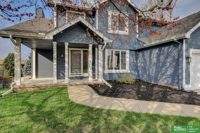 2009 Liberty Lane, Papillion, NE 68133