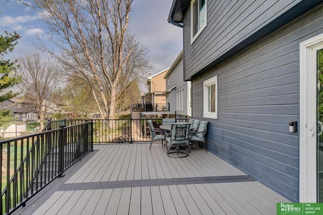 2009 Liberty Lane, Papillion, NE 68133