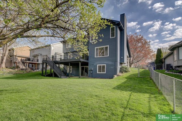 2009 Liberty Lane, Papillion, NE 68133