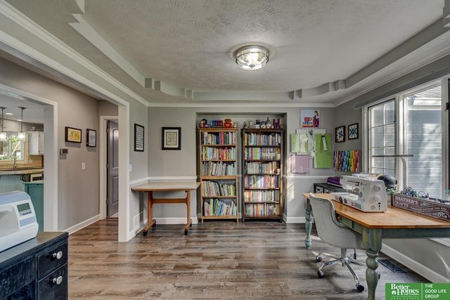 2009 Liberty Lane, Papillion, NE 68133