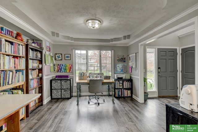 2009 Liberty Lane, Papillion, NE 68133