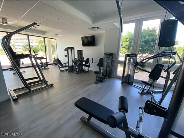 4031 Gulf Shore BLVD N 3E, Naples, FL 34103