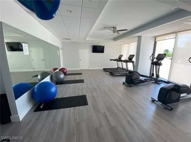 4031 Gulf Shore BLVD N 3E, Naples, FL 34103