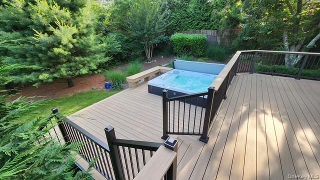 40 Hilltop Road, Southampton, NY 11968