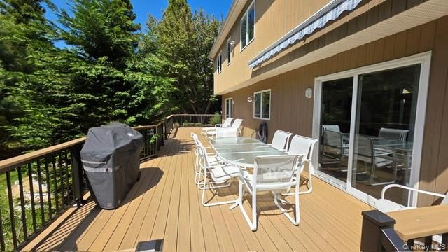 40 Hilltop Road, Southampton, NY 11968