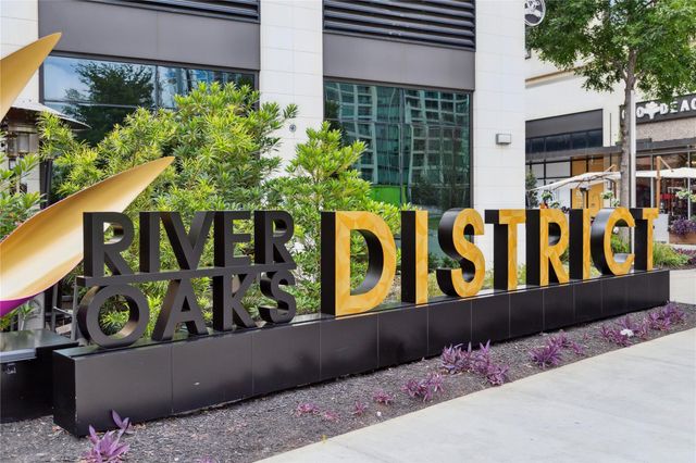 2047 Westcreek Lane 708, Houston, TX 77027