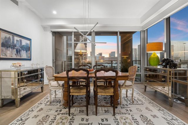 2047 Westcreek Lane 708, Houston, TX 77027