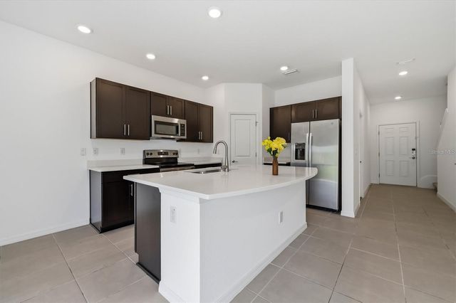 34202 POLACCA LANE, Wesley Chapel, FL 33543