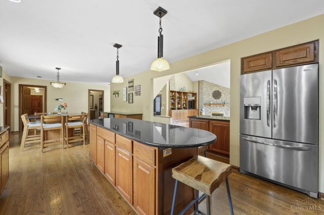 7395 Desert Springs Court, West Chester, OH 45069