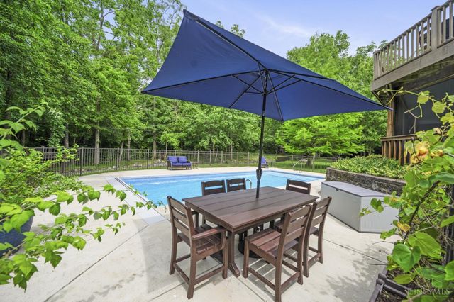 7395 Desert Springs Court, West Chester, OH 45069