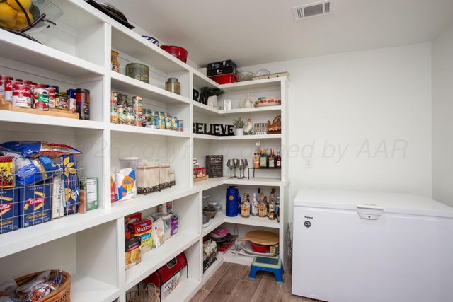 1800 S PARK Circle, Amarillo, TX 79108