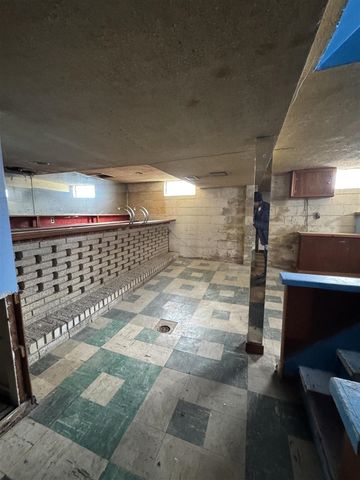 18590 Lumpkin Street, Detroit, MI 48234