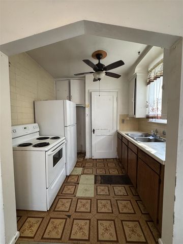 18590 Lumpkin Street, Detroit, MI 48234