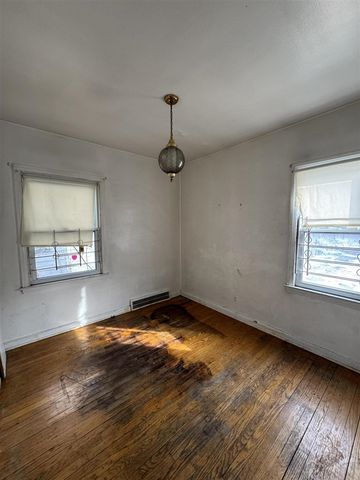 18590 Lumpkin Street, Detroit, MI 48234