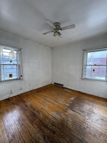 18590 Lumpkin Street, Detroit, MI 48234