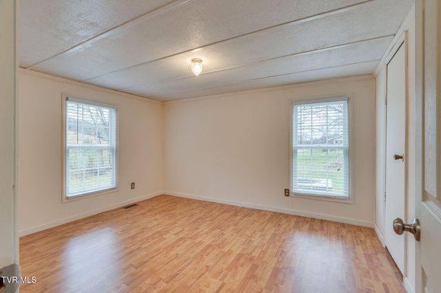 11084 Stanley Valley Road, Gate City, VA 24251