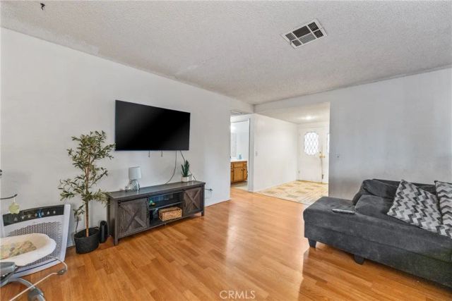 1226 Lucerne Drive, Hemet, CA 92543