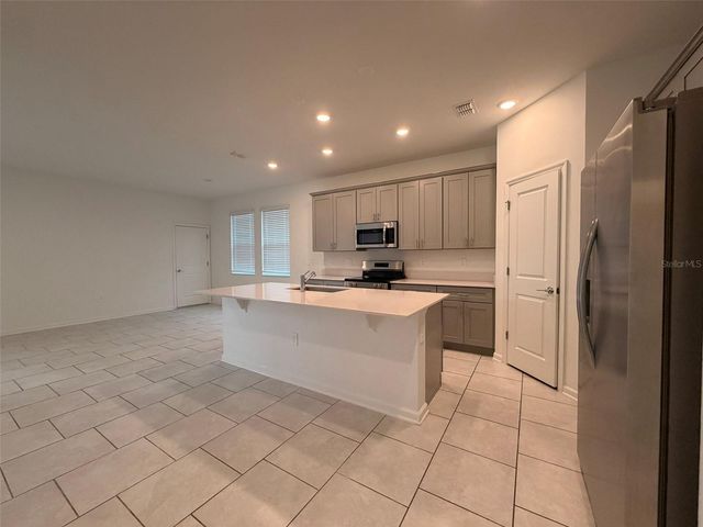 2165 SWEET HONEY LANE, Apopka, FL 32712
