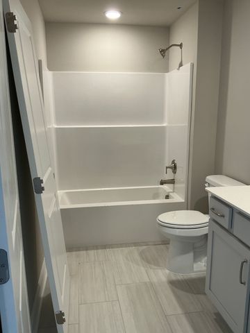 409 W Stonehaus Crossing, Antioch, TN 37013