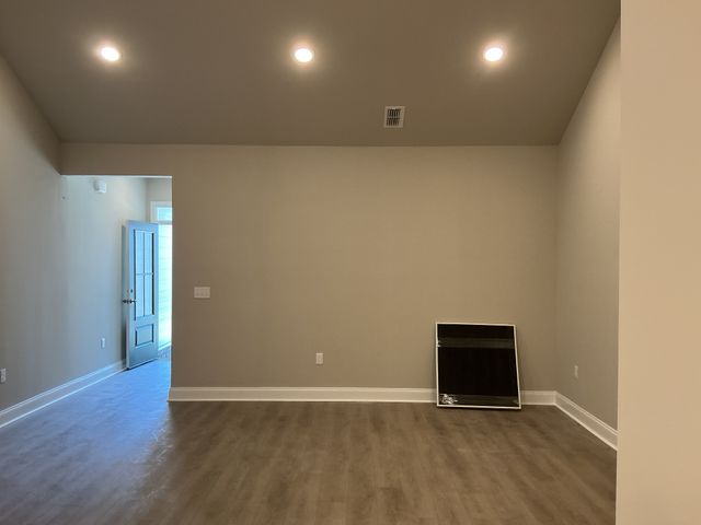 409 W Stonehaus Crossing, Antioch, TN 37013