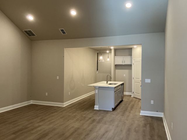 409 W Stonehaus Crossing, Antioch, TN 37013