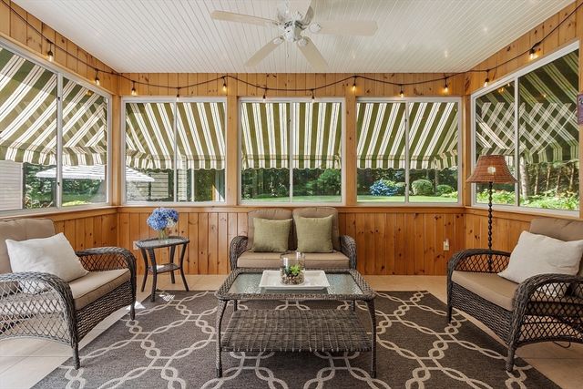 20 Hillery Rd, Leominster, MA 01453